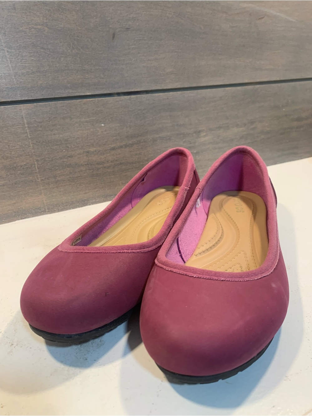Crocs Womens Marin Color Lite Flats Plum Size 6 Casual Business Preppy Minimal - Picture 2 of 9